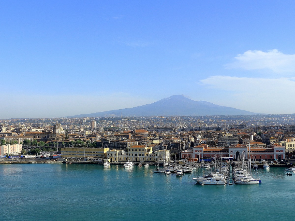 Catania: la città semprerifiorente